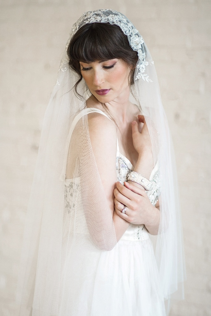 Vintage Style Wedding Veil with Beaded Lace | JULIETTE