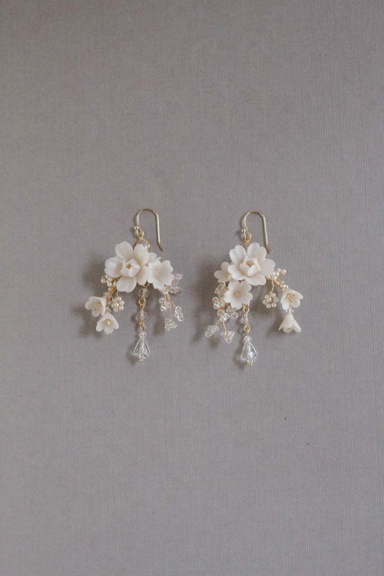 Chandelier earrings, floral earrings, bridal earrings