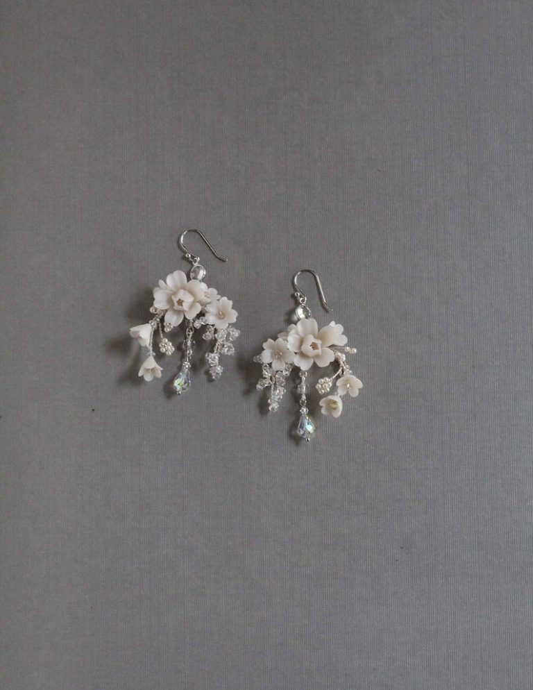 Chandelier earrings, floral earrings, bridal earrings
