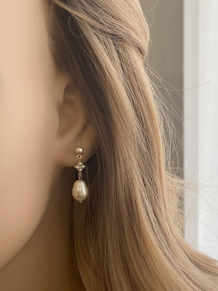 pearl earrings, bridal earrings, swarovski pearls, all about romance bridal