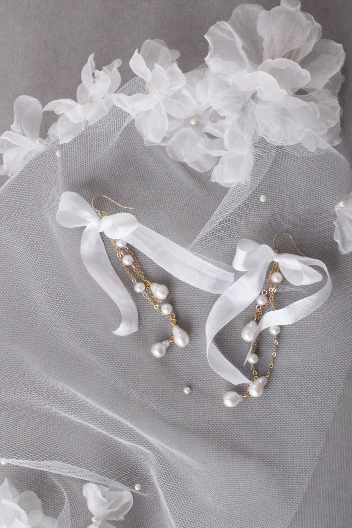 pearl and bow earrings, bridal earrings long, pearl earrings long, bow bridal earrings, bridal earrings australia