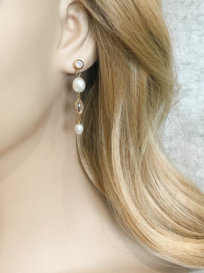 pearl earrings, bridal earrings, freshwater pearls, all about romance bridal, long pearl earrings