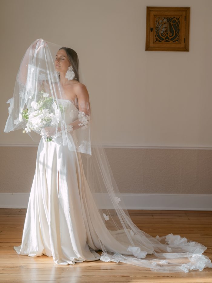 wedding veil, bridal veil, veil with flowers, veils Australia, all about romance bridal veil, flower veil