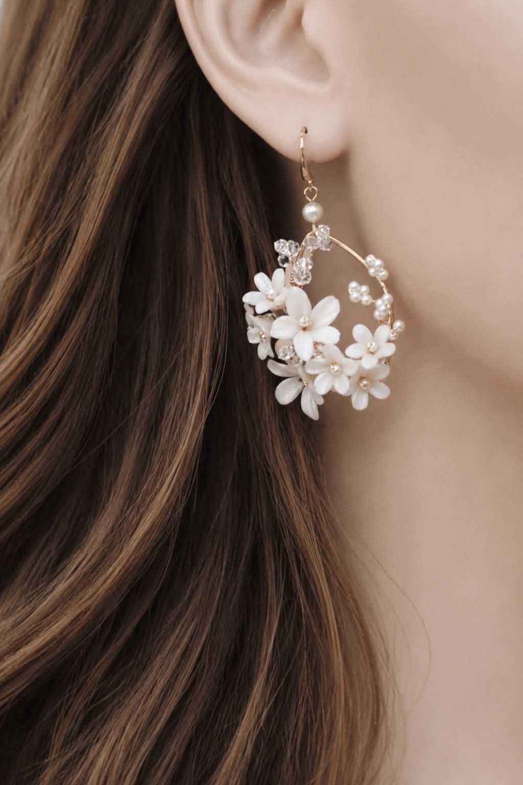 MARCH FLEURS floral bridal earrings with delicate flower detailing
