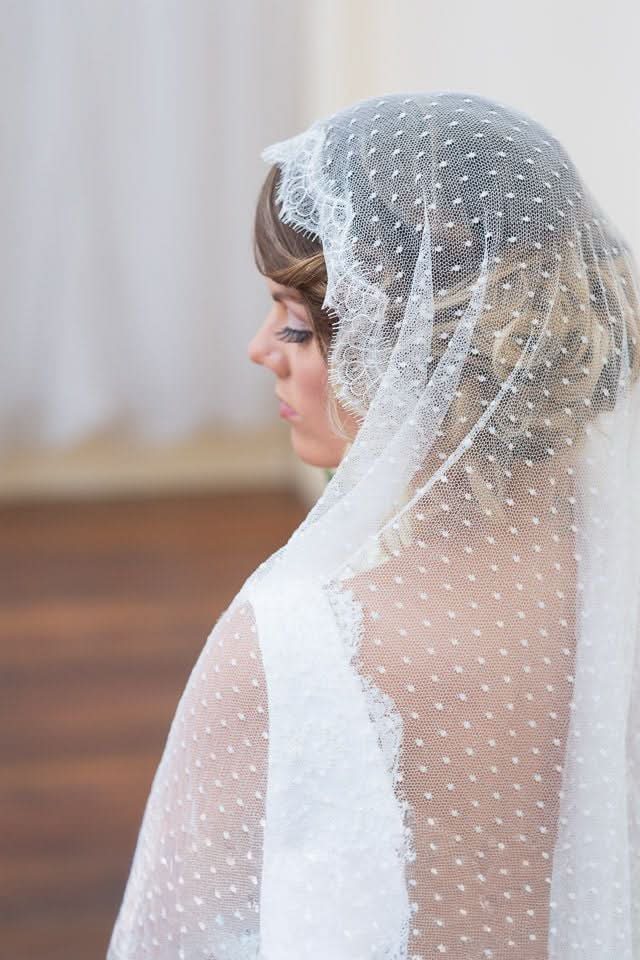 AUBREY French dot mantilla veil with delicate lace trim